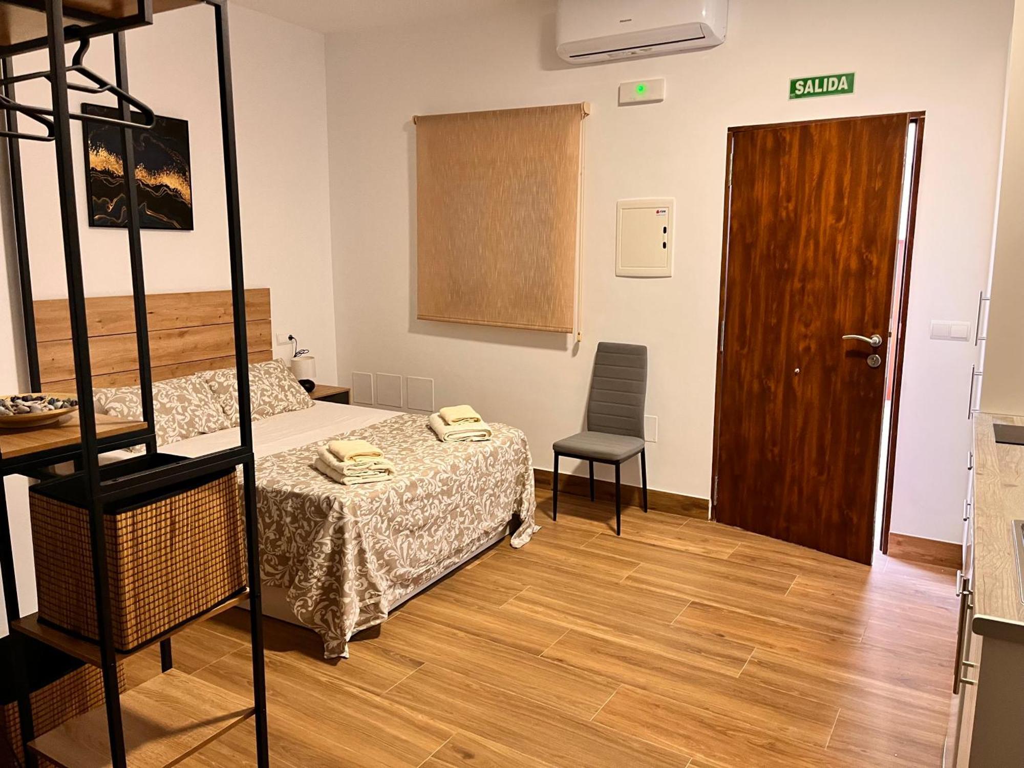 Apartamentos El Peligro 3 La Cueva Арчідона Екстер'єр фото